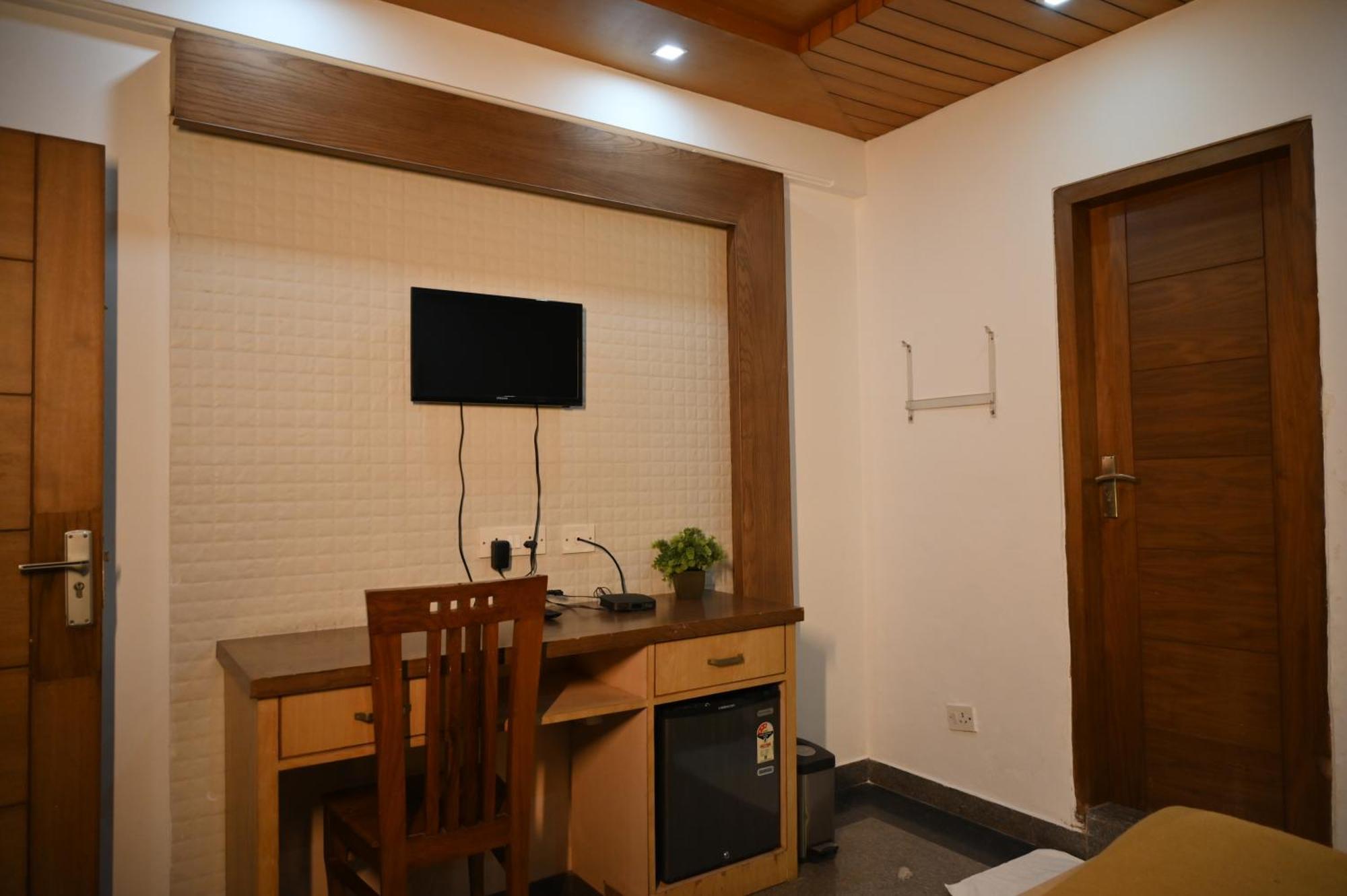 Hotel Dh Dharamshala Exterior foto